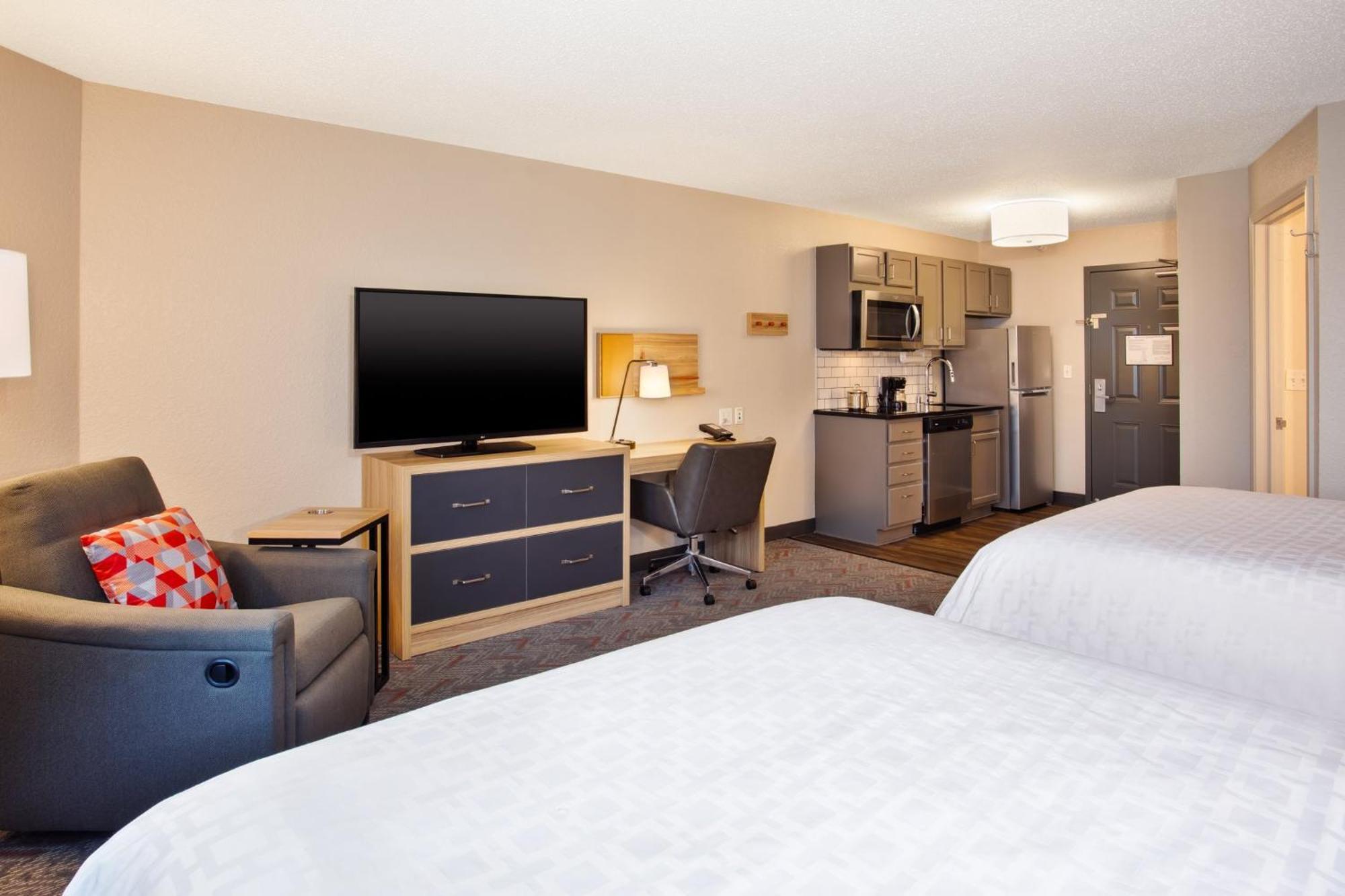 Candlewood Suites Kenosha By Ihg Плезант Прейри Экстерьер фото